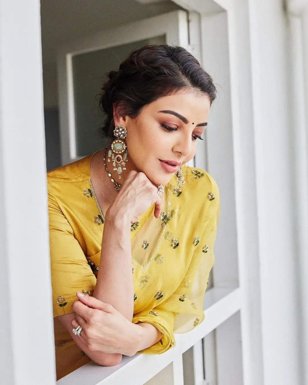 Kajal Aggarwal in Indian Tradition Yellow Color Saree Blouse